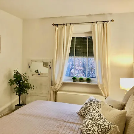 Sonniges Strandhaus Mit Wasserblick Am Haff Mit 2 Schlafzimmern Fuer 4 Pers Apartamento