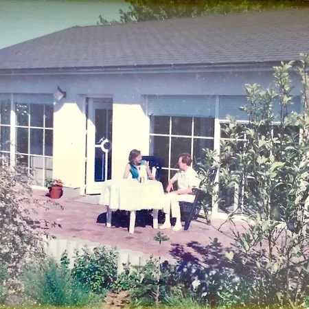 Sonniges Strandhaus Mit Wasserblick Am Haff Mit 2 Schlafzimmern Fuer 4 Pers Apartamento