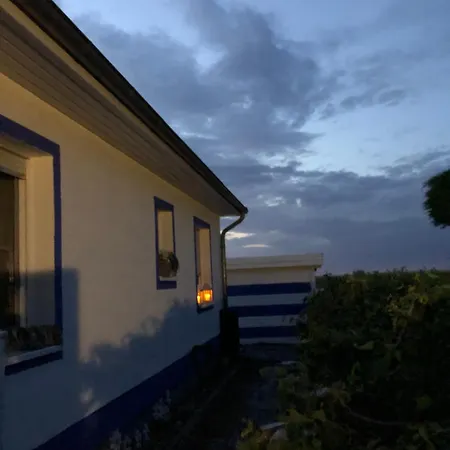 Sonniges Strandhaus Mit Wasserblick Am Haff Mit 2 Schlafzimmern Fuer 4 Pers Apartamento *