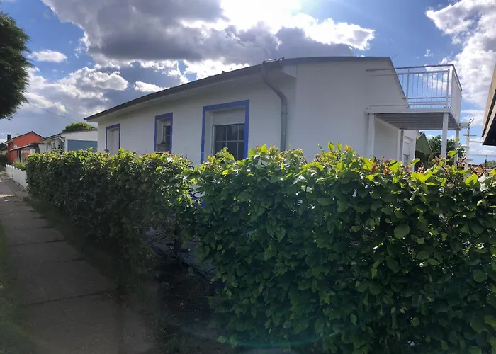 Lägenhet Sonniges Strandhaus Mit Wasserblick Am Haff Mit 2 Schlafzimmern Fuer 4 Pers Mönkebude