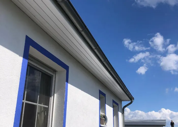 Sonniges Strandhaus Mit Wasserblick Am Haff Mit 2 Schlafzimmern Fuer 4 Pers * Mönkebude